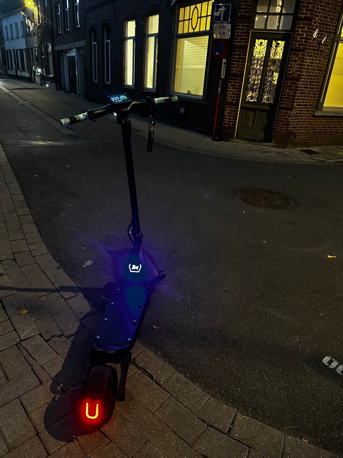 Kukirin, Fietsen en Brommers, Ophalen, Zo goed als nieuw, Elektrische step (E-scooter)
