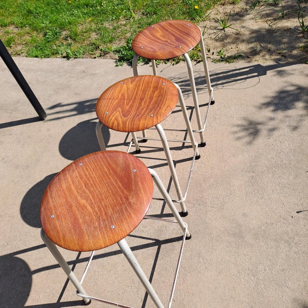 Vintage barkruk, Huis en Inrichting, 3 krukken, Ophalen, Gebruikt, 60 tot 90 cm