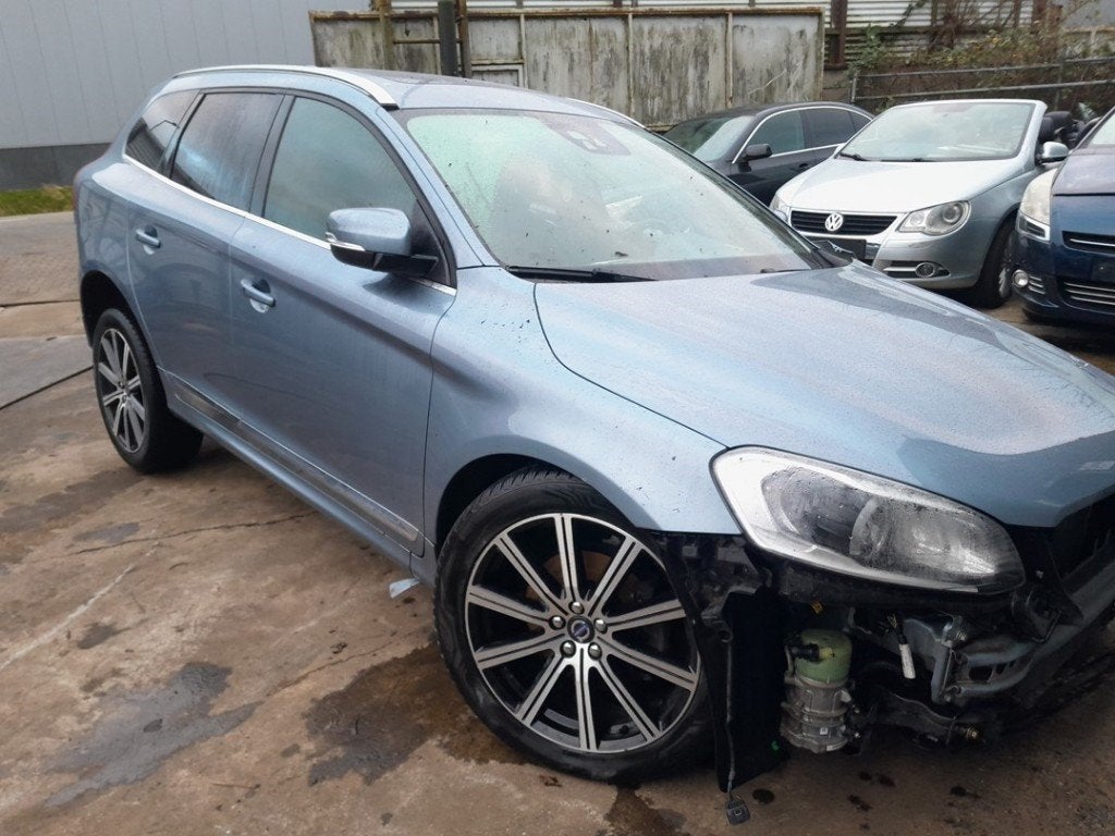 BRAS DE SUSPENSION AVANT DROIT (TRIANGLE) Volvo XC60 I (DZ), Info@volvocars.com, Volvo Car Germany GmbH, Siegburger Straße 229
50679  Köln, DE