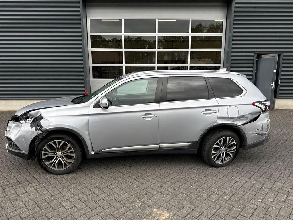 Mitsubishi Outlander 2.0 Connect Pro (automatique), Autos, Mitsubishi, 144 g/km, Argent ou Gris, Achat, Outlander
