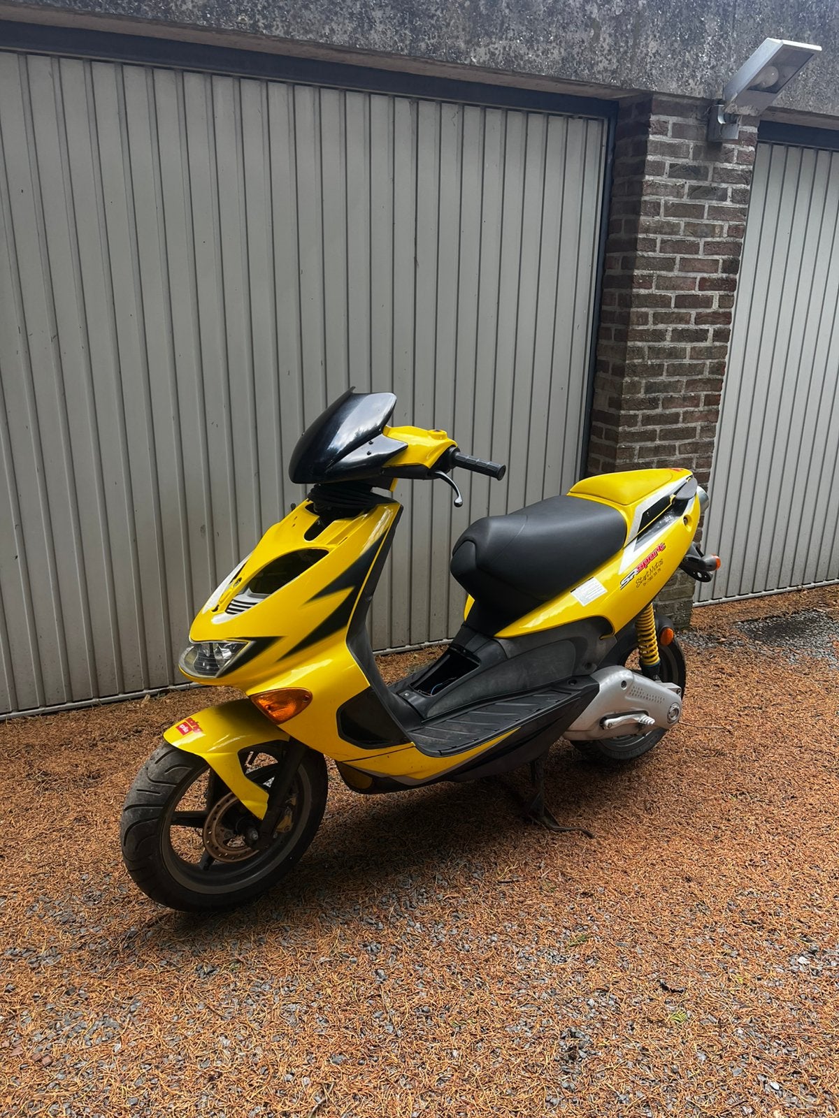 Aprilia SR50, Vélos & Vélomoteurs, Scooters | Yamaha, Comme neuf, Enlèvement
