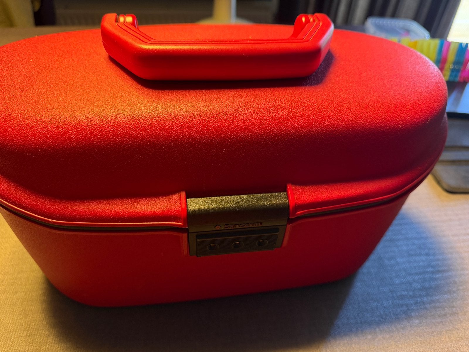 Beautycase Samsonite rood met cijferslot., Ophalen, Zo goed als nieuw, Rood