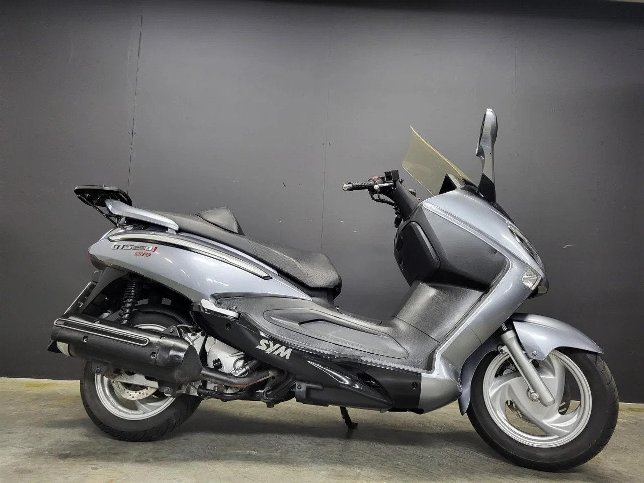 SYM GTS 250i (A2) (année de construction 2009), Motos, Scooter, Entreprise, 12 à 35 kW, Sym