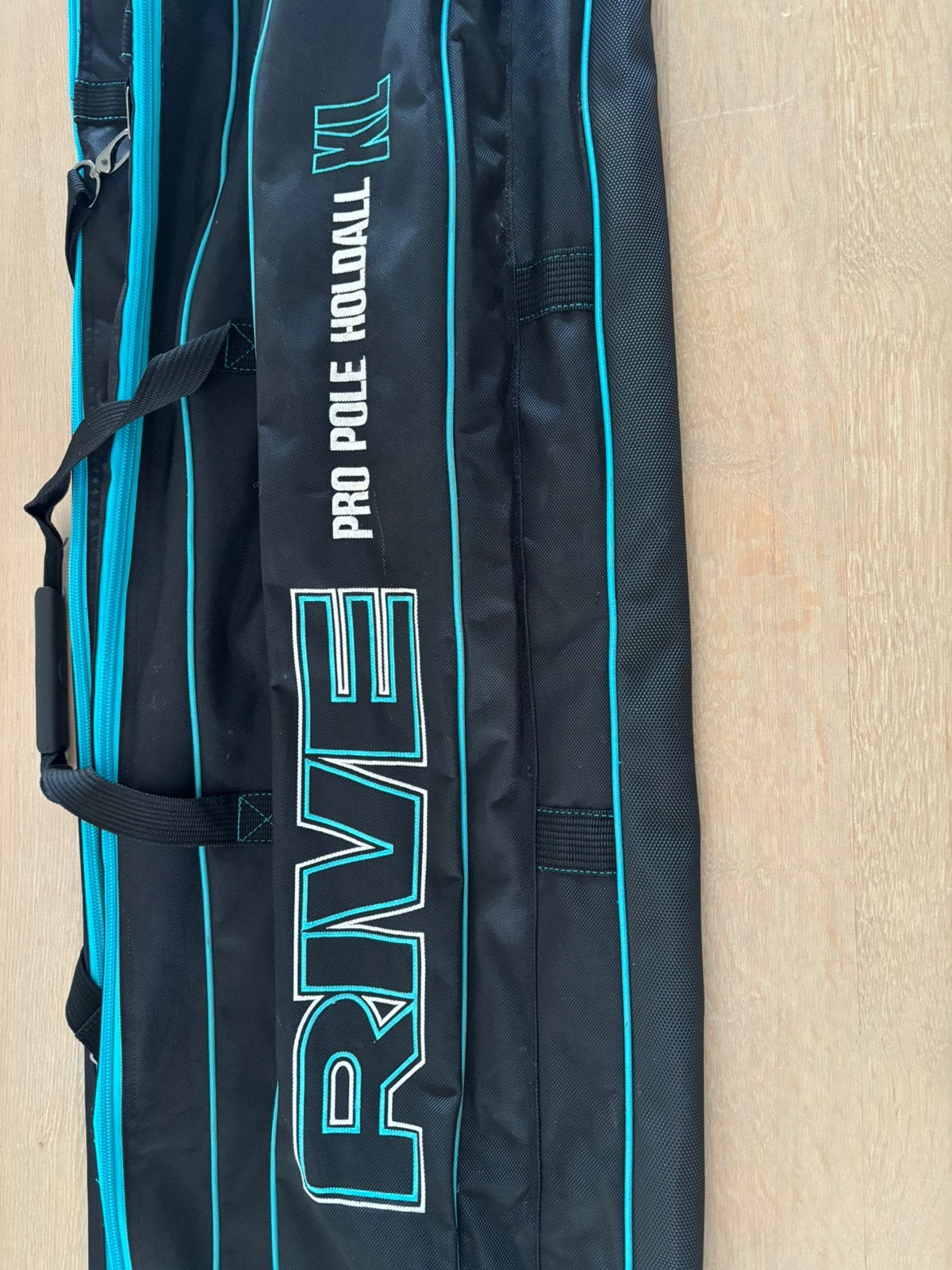 Rive foudraal xl, Ophalen, Zo goed als nieuw