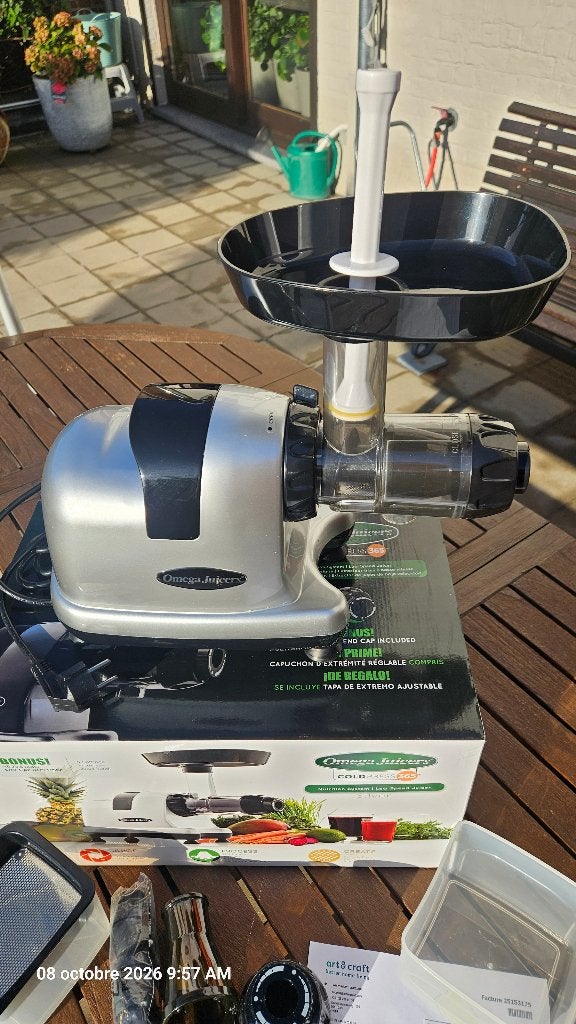 Extracteur de jus OMEGA JUICERS, Electroménager, Enlèvement, Comme neuf, Électrique, Presse-agrumes