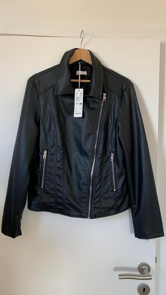 Imitatieleder jasje Esprit,maat XL,nieuw (nieuwprijs 99,99€), Kleding | Dames, Ophalen of Verzenden, Nieuw, Maat 42/44 (L), Zwart