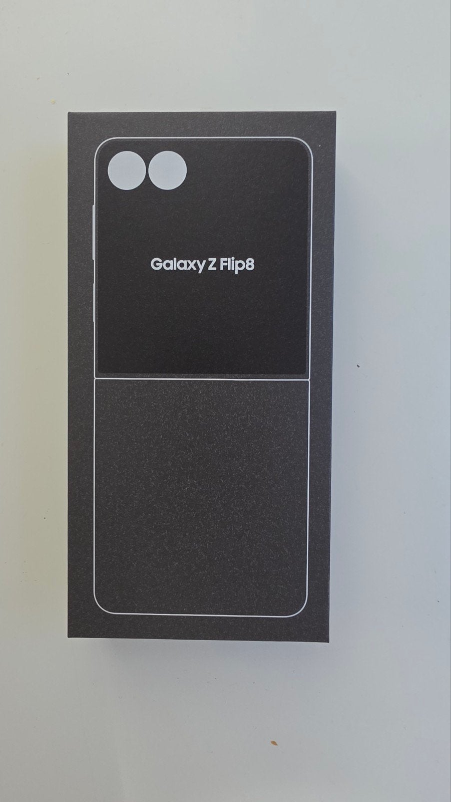 Samsung Galaxy Z Flip 8 - Grafiet - Nieuw en verzegeld - Fac, Telecommunicatie, Mobiele telefoons | Samsung, Overige kleuren, Touchscreen