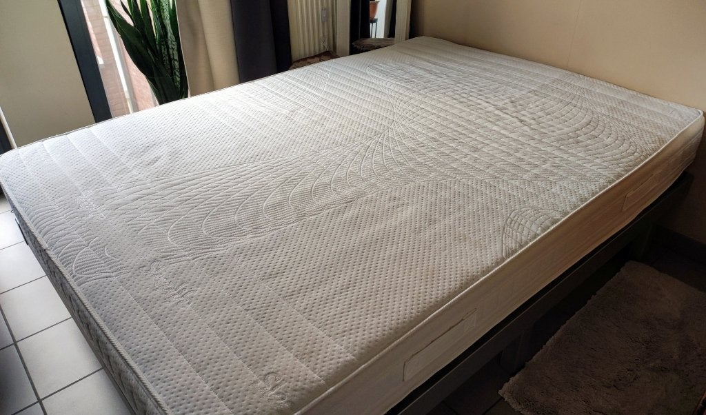 Matras voor bed van 1m40 breed, Huis en Inrichting, Ophalen, Gebruikt