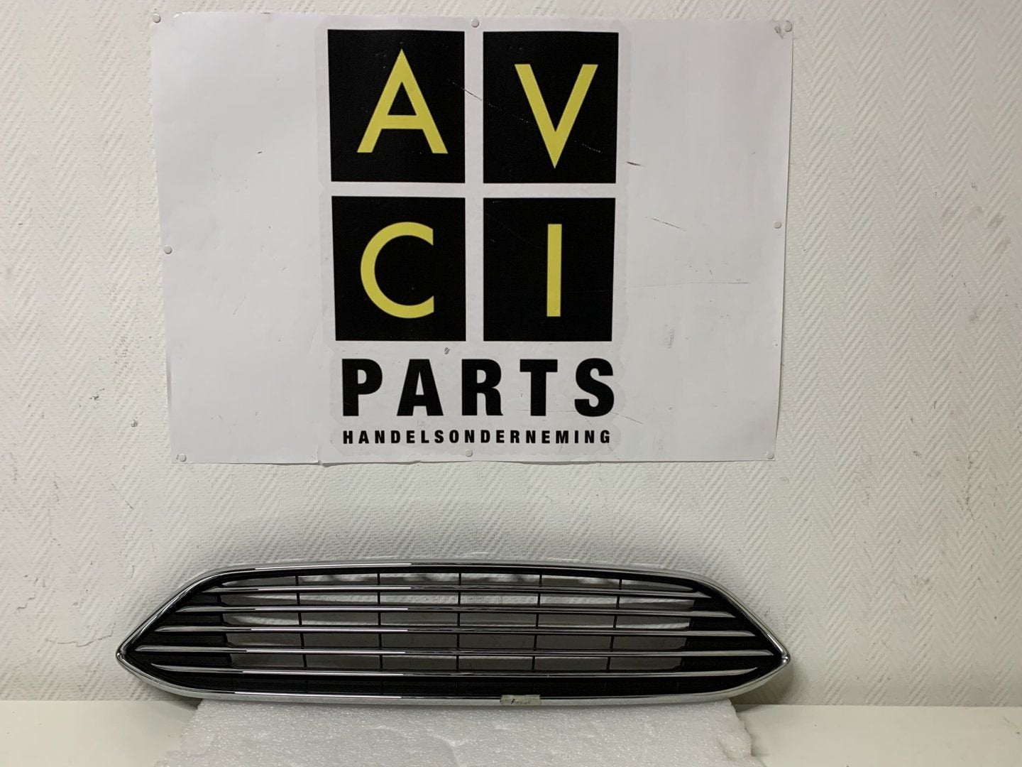 Ford Focus MK3 facelift  grille Grill F1EB-8200-CC  2014-, Auto-onderdelen, Gebruikt, -, -, Ophalen of Verzenden