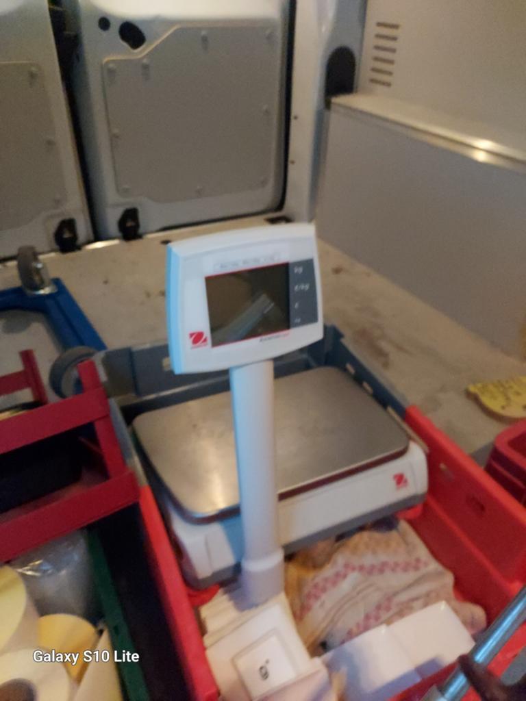 Professionele weegschaal, Ophalen