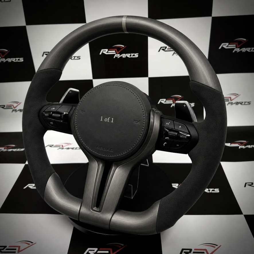 Volant en titane et alcantara BMW F et E, Autos : Pièces & Accessoires, Enlèvement ou Envoi, Neuf, BMW