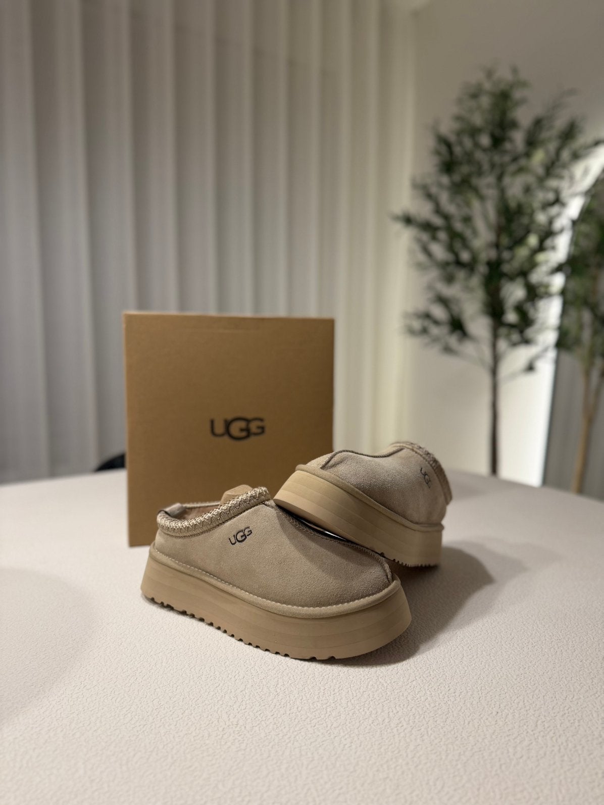 UGG Tazz II – Maat 37, Kleding | Dames, Schoenen, Beige, Snowboots, Nieuw, Ophalen of Verzenden