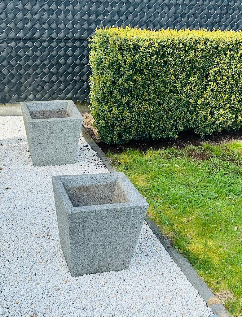 2 granieten plantenbakken, Tuin en Terras, Ophalen, Steen, Minder dan 60 cm, Vierkant