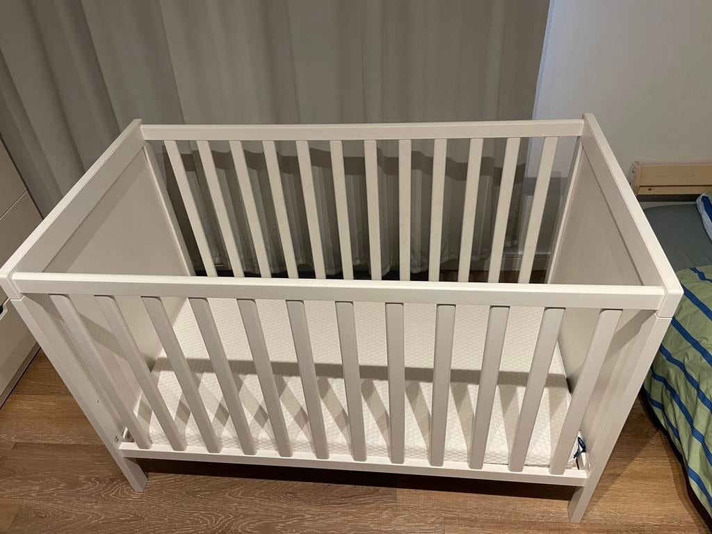 Bopita babybed 60x120 incl aerosleep matras+beschermer+, Ophalen, Zo goed als nieuw