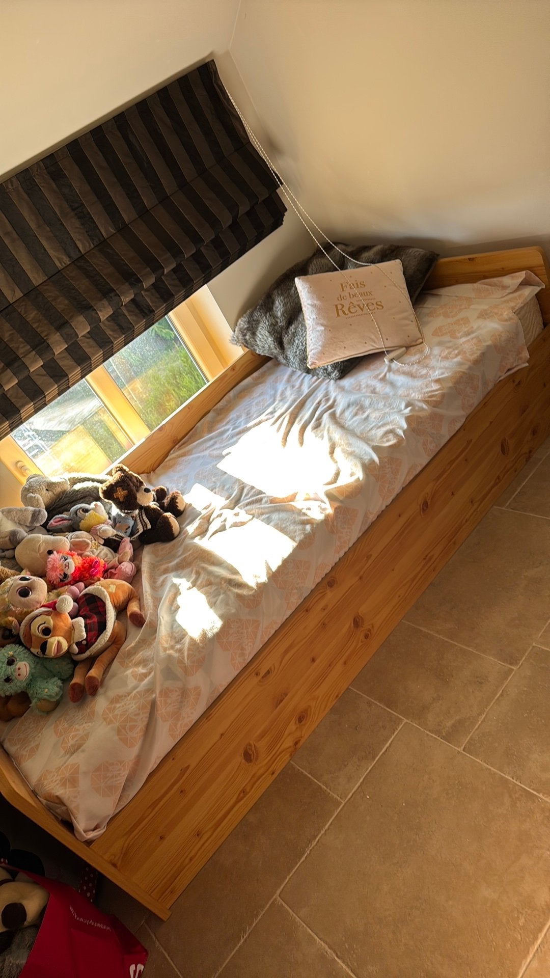 Jeudslaapkamer 1 persoonsbed, Ophalen, Zo goed als nieuw, Matras