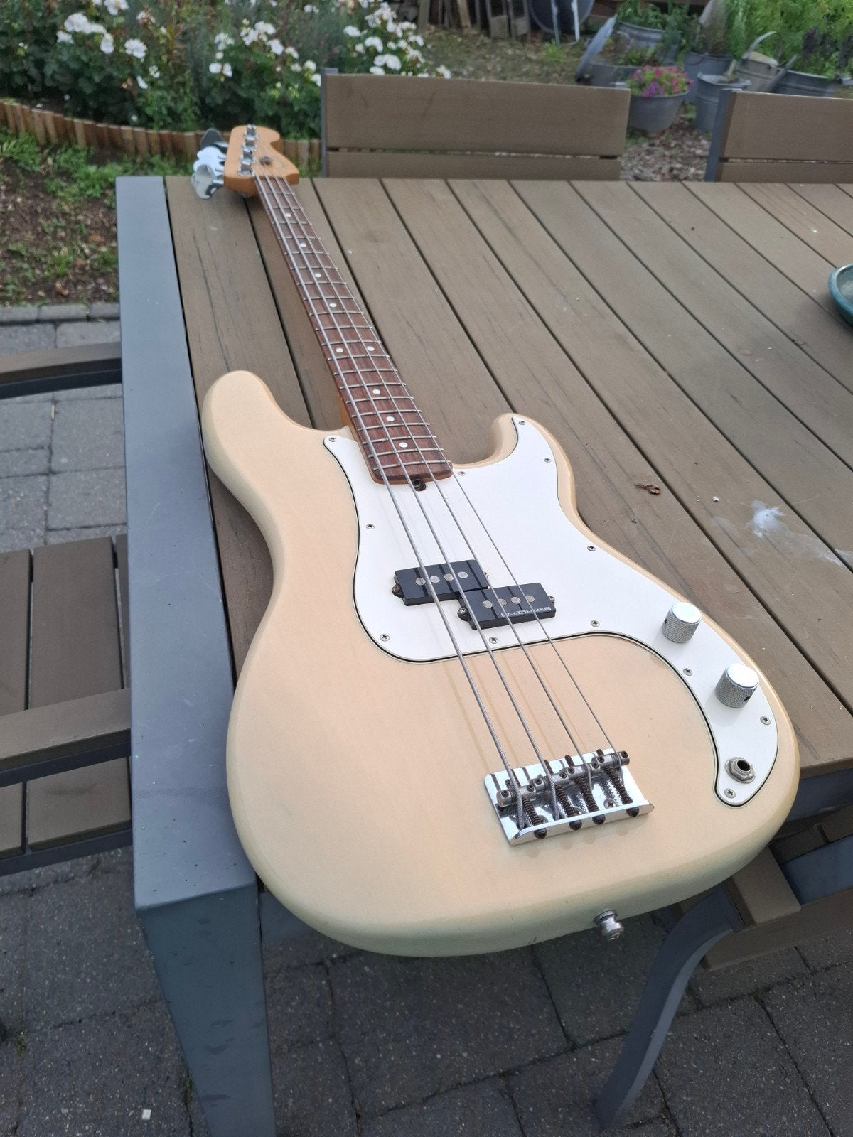 fender precision, Ophalen