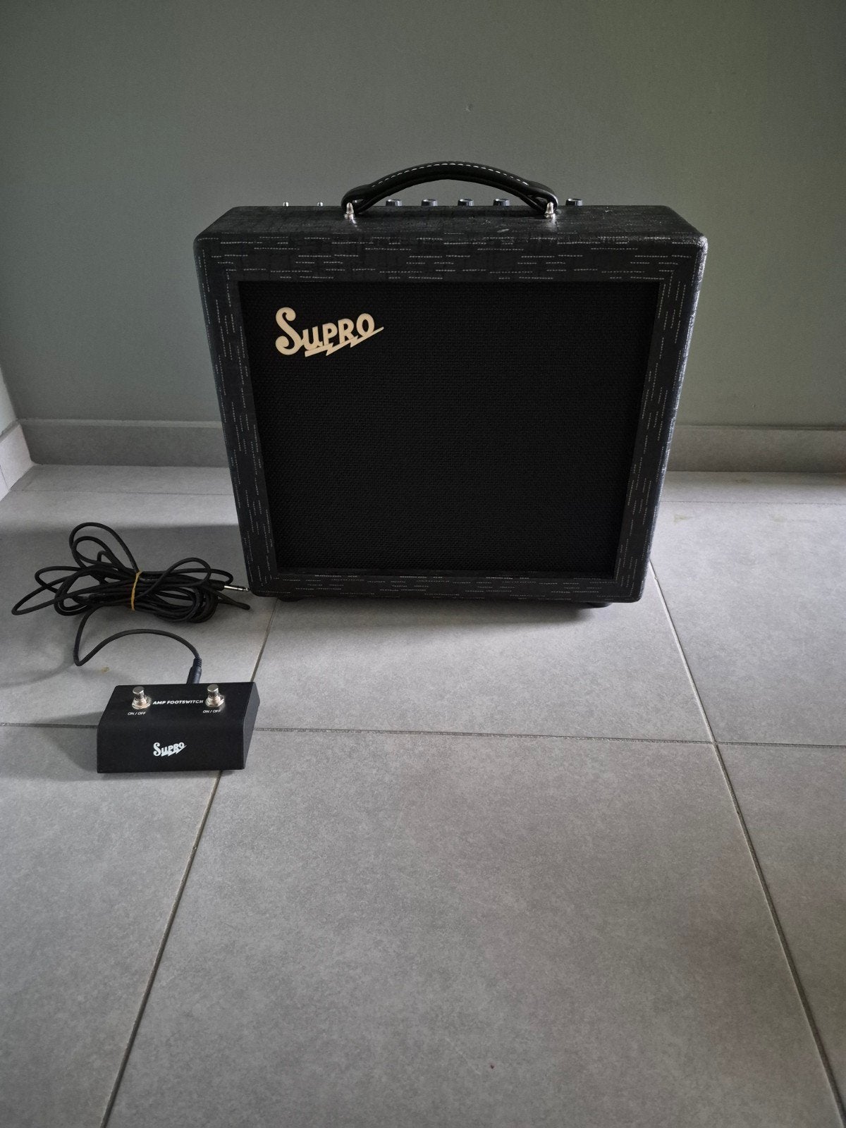 supro amulet, Ophalen, Zo goed als nieuw, Gitaar, Minder dan 50 watt
