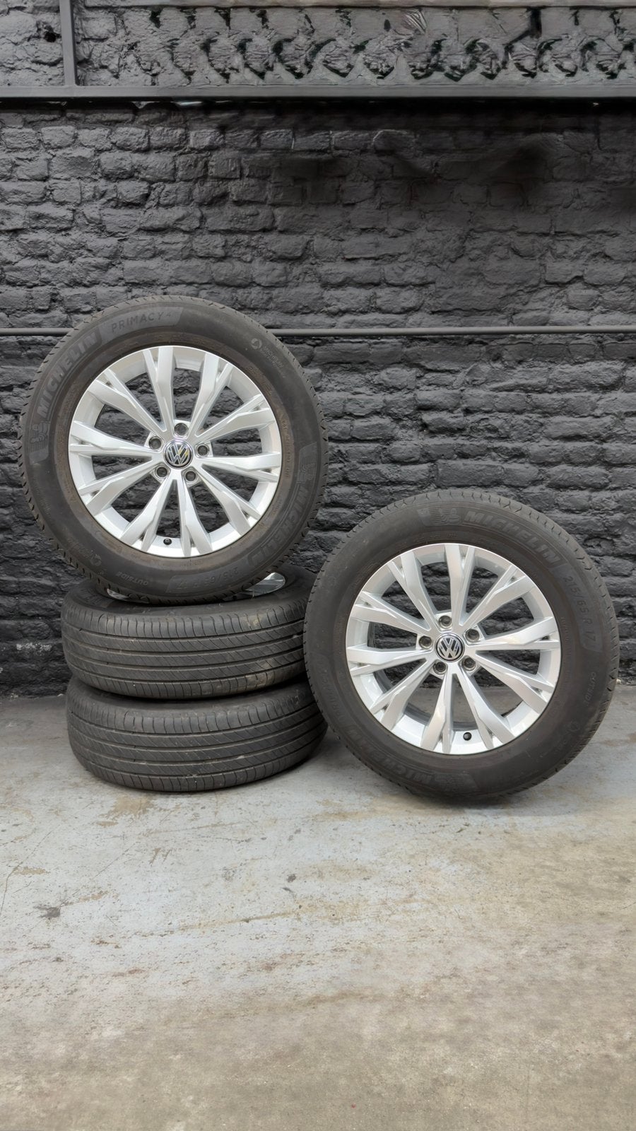 JANTES ORIGINE VW 17” + PNEUS MICHELIN • OCCASION NEW • SET, Enlèvement, Audi