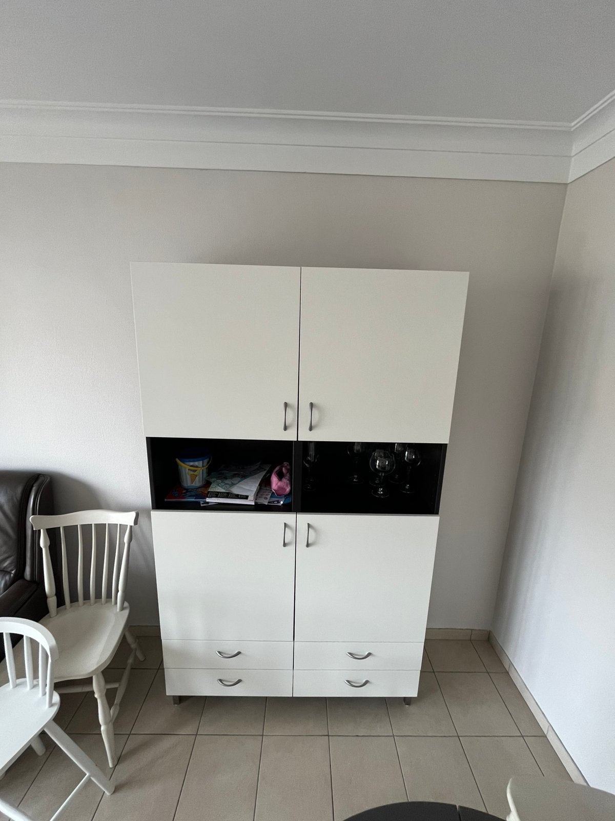 Gratis kast(en), Enlèvement, Comme neuf