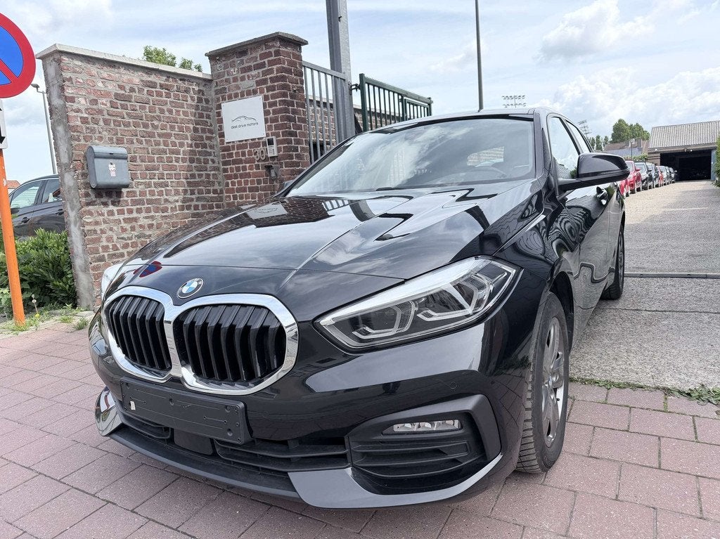 BMW 118 dA Edition Automaat | Apple CarPlay | Camera | Cruis, Autos, BMW, Achat, Entreprise, Autres couleurs, Noir