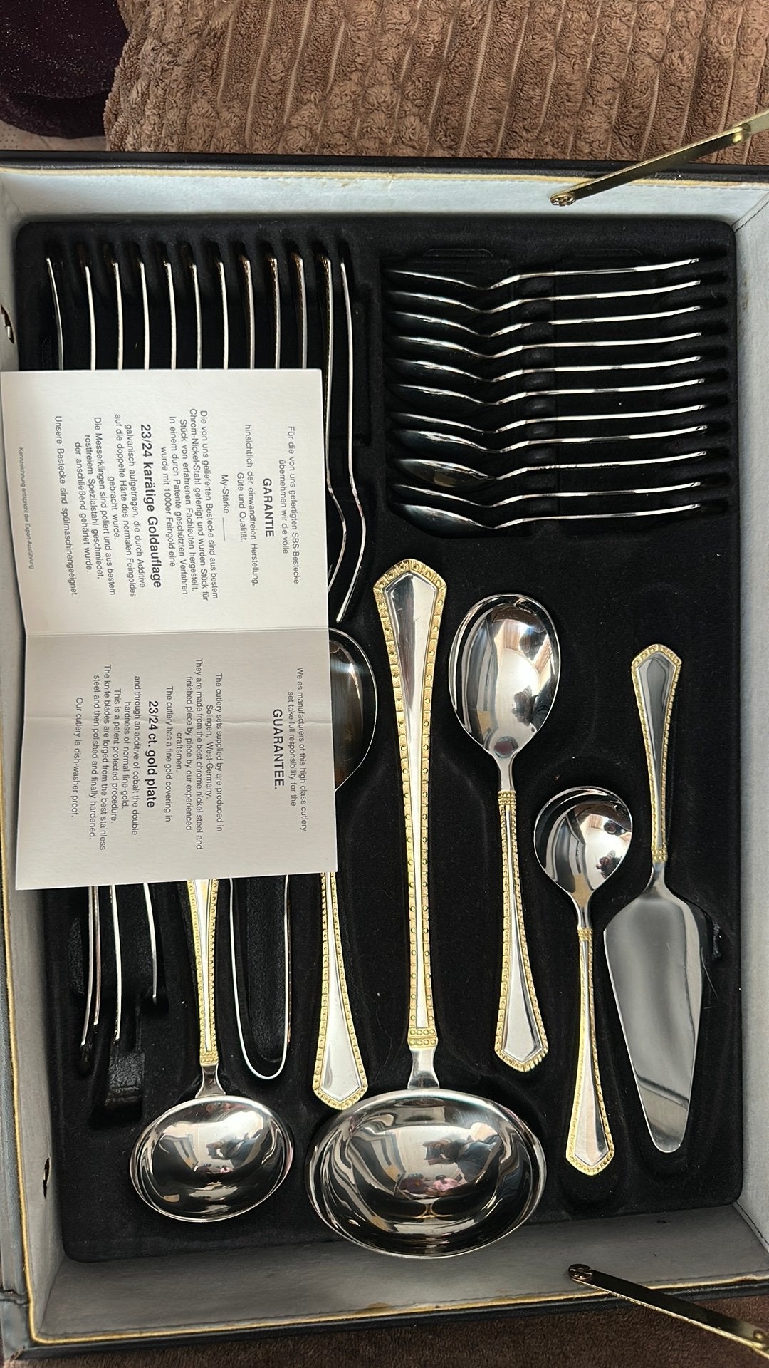 Set van 70st, Ophalen