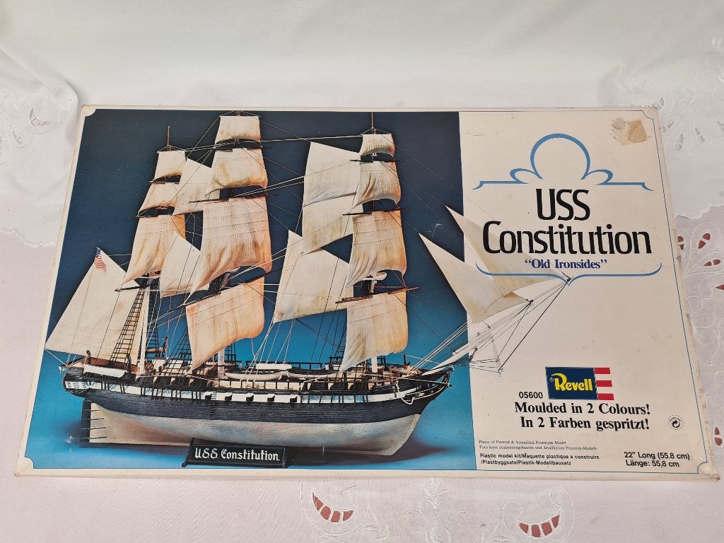 Modelbouwdoos USS Constitution, Enlèvement, 1:50 à 1:200, Revell