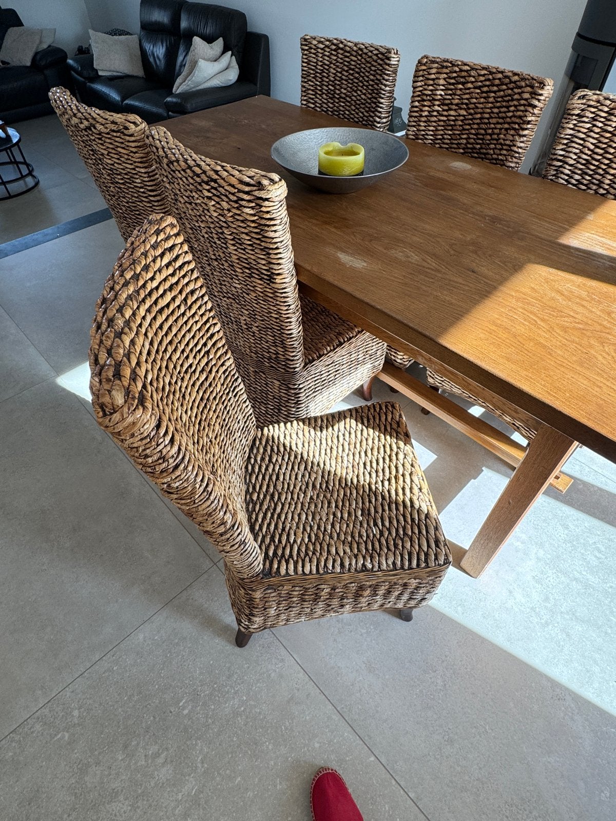 Ensemble salle à manger en bois massif et 8 chaises tressées, Comme neuf, Enlèvement, 50 à 100 cm, Chêne
