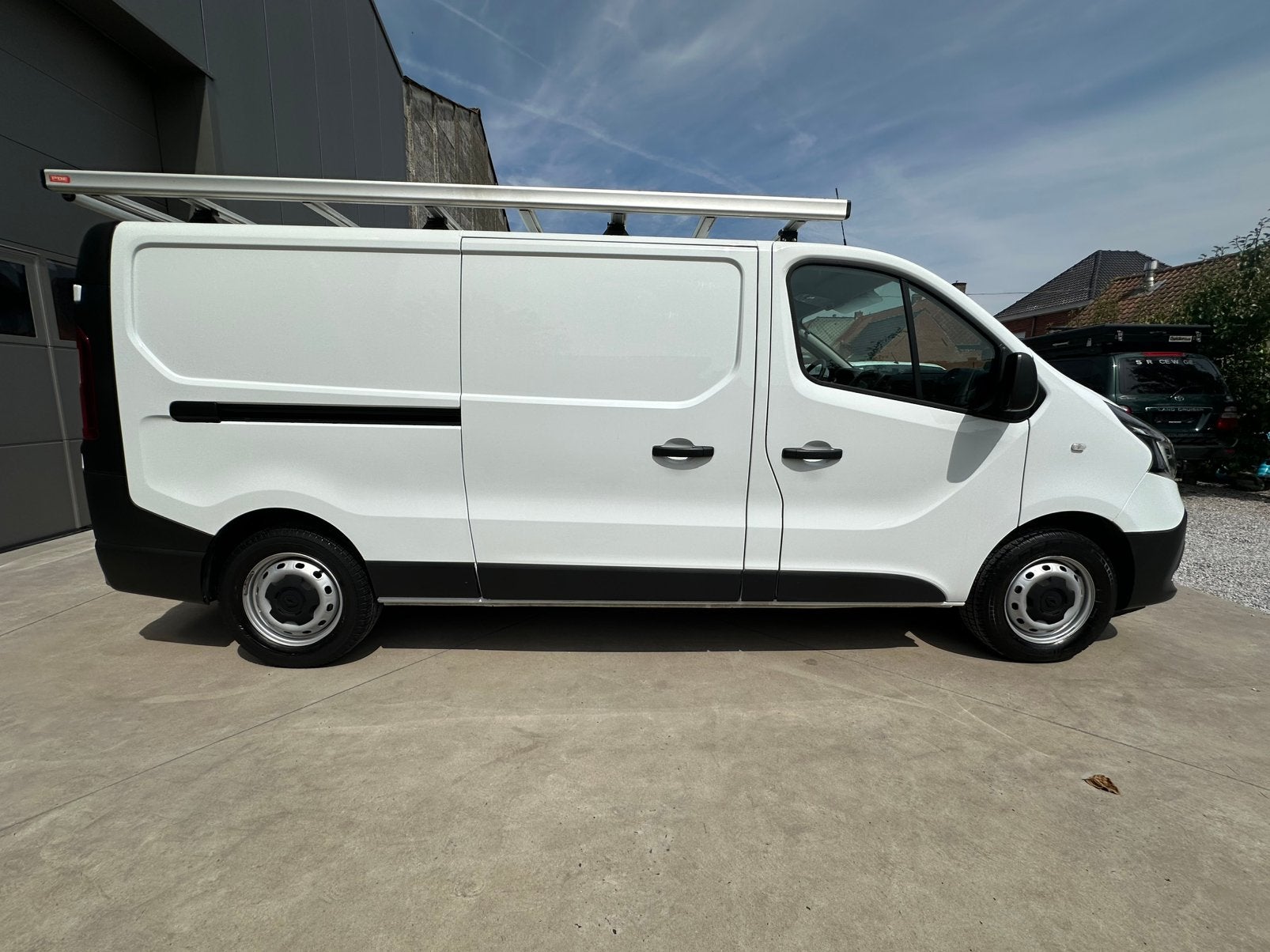 Trafic L2 / 60000km / dakrek + inrichting / 2.0 diesel, Autos, Achat, Euro 6, Entreprise, 3 places