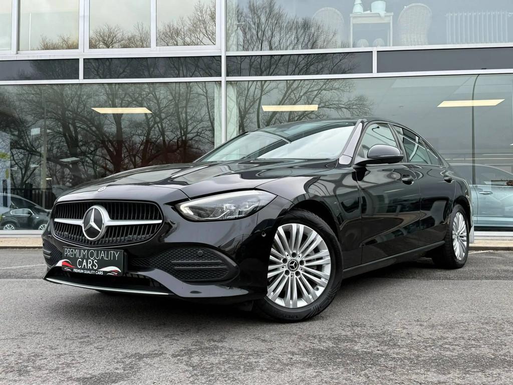 Mercedes-Benz C 180 ZETELVERWARMING / CARPLAY / CAMERA / NAV, Automaat, 4 deurs, Stof, Gebruikt