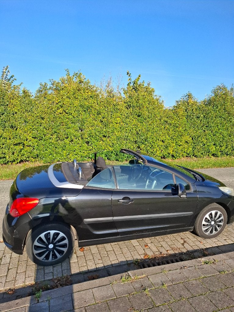 Peugeot 207 Cabriolet, Auto's, Voorwielaandrijving, Zwart, 4 cilinders, Cabriolet