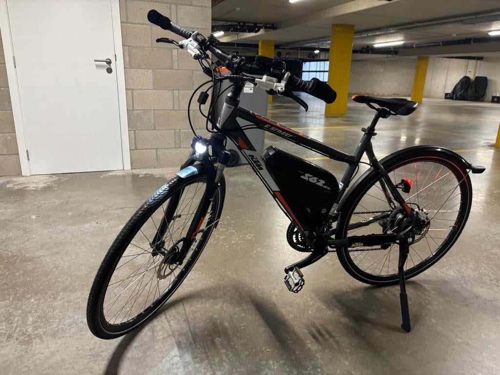 KTM elektrische fiets, Fietsen en Brommers, Ophalen, Zo goed als nieuw, 50 km per accu of meer, Overige merken