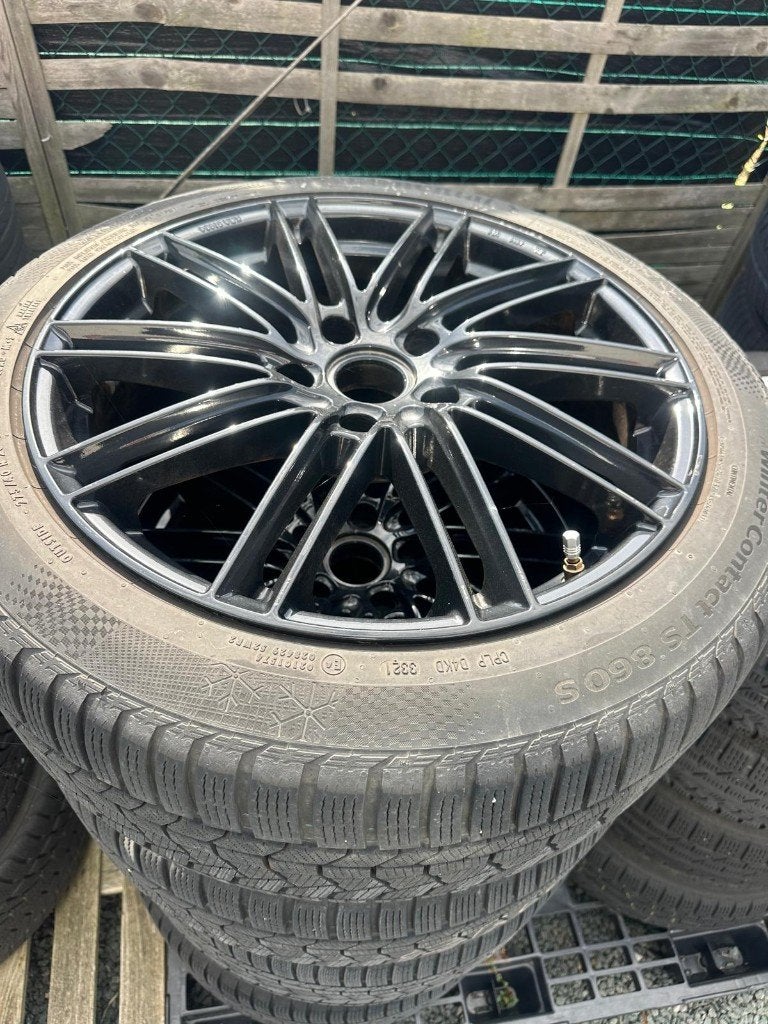 jantes et pneus Porsche Panamera GT, Autos : Pièces & Accessoires, Pneus hiver, Véhicule de tourisme, 275 mm, Pneu(s)