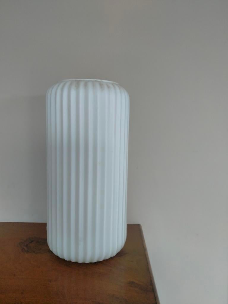 Lampenkap in melkglas, seventies., Enlèvement