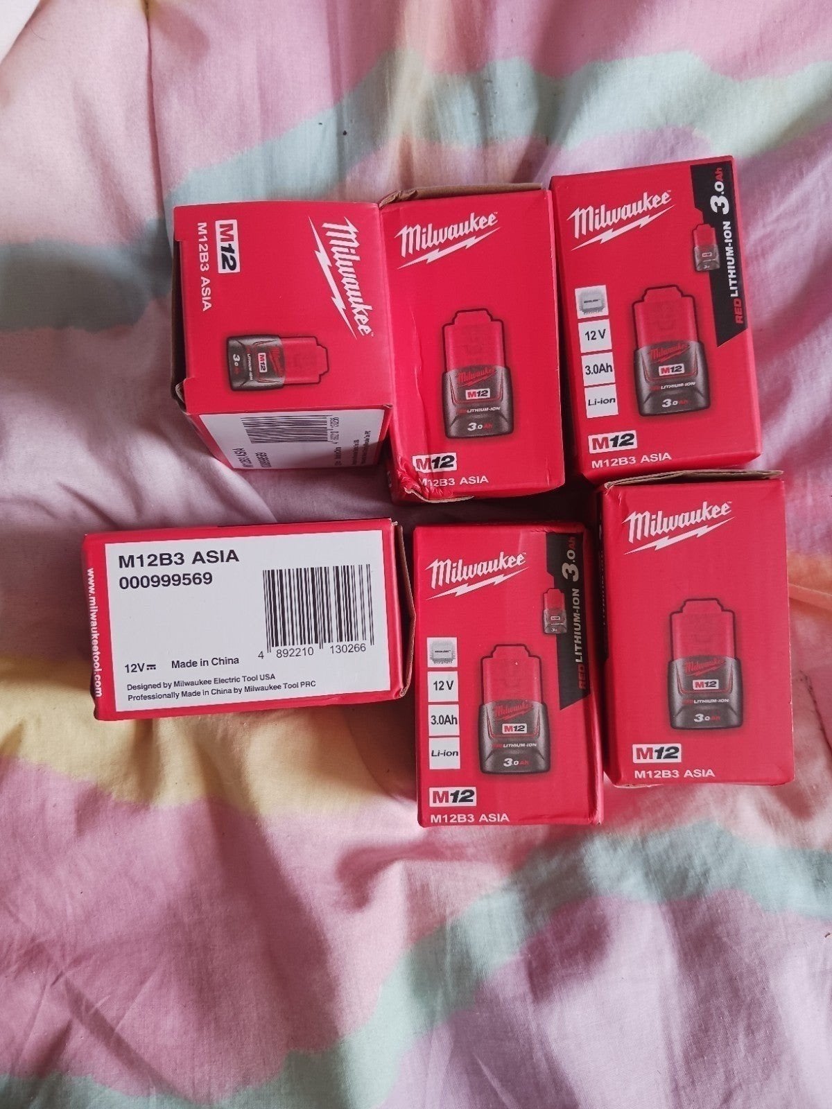 5 Milwaukee M12 3ah-batterijen (160€), Ophalen of Verzenden