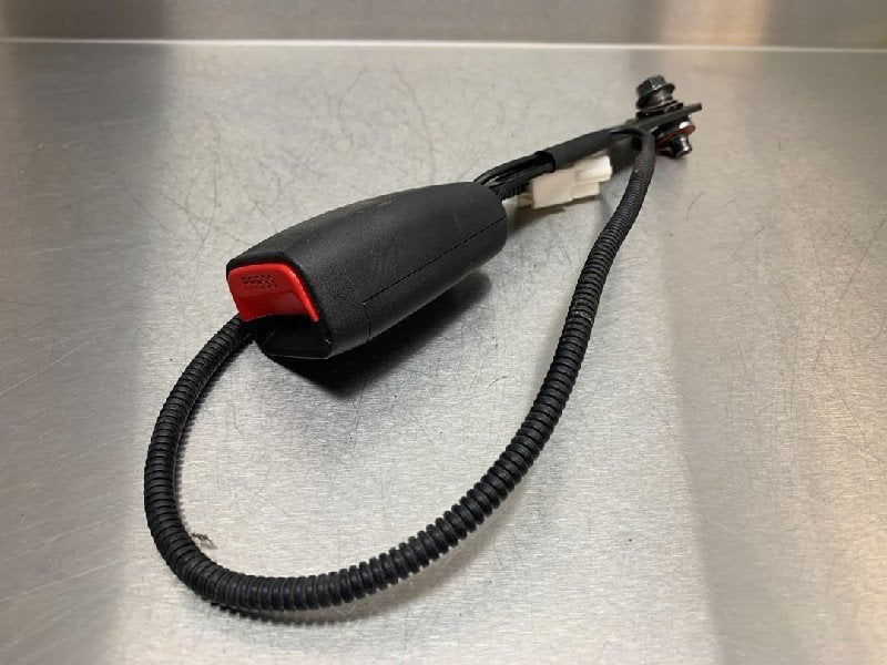 BOUCLE DE CEINTURE DE SECURITE AVANT DROIT Sportage (SL), Kia, Dhr. M. Roggen, Stadsweg 37 37
9917 PV  WIRDUM GR., NL, Utilisé