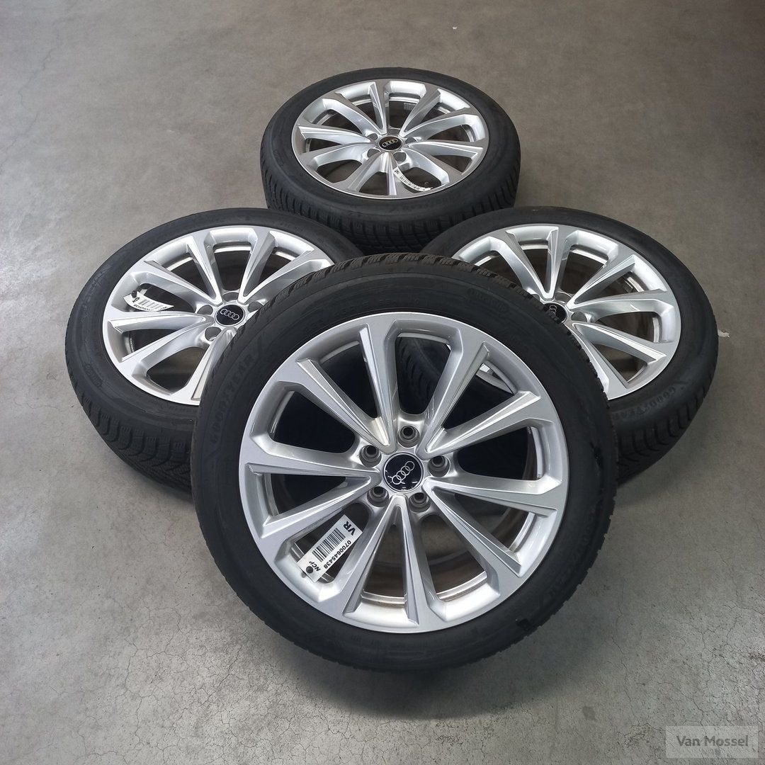 Audi A5 Goodyear UltraGrip Performance 3 235/45/R18 98H, Pneus et Jantes, Pneus hiver, Véhicule de tourisme, -