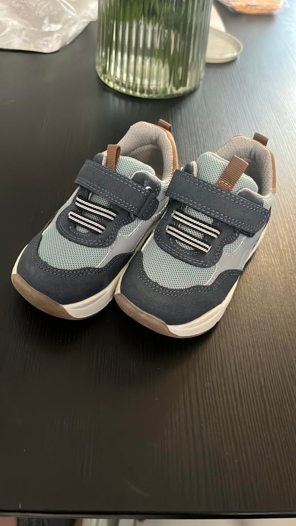 kindersneakers maat 21, Kinderen en Baby's, Babykleding | Schoentjes en Sokjes, Ophalen of Verzenden, Zo goed als nieuw
