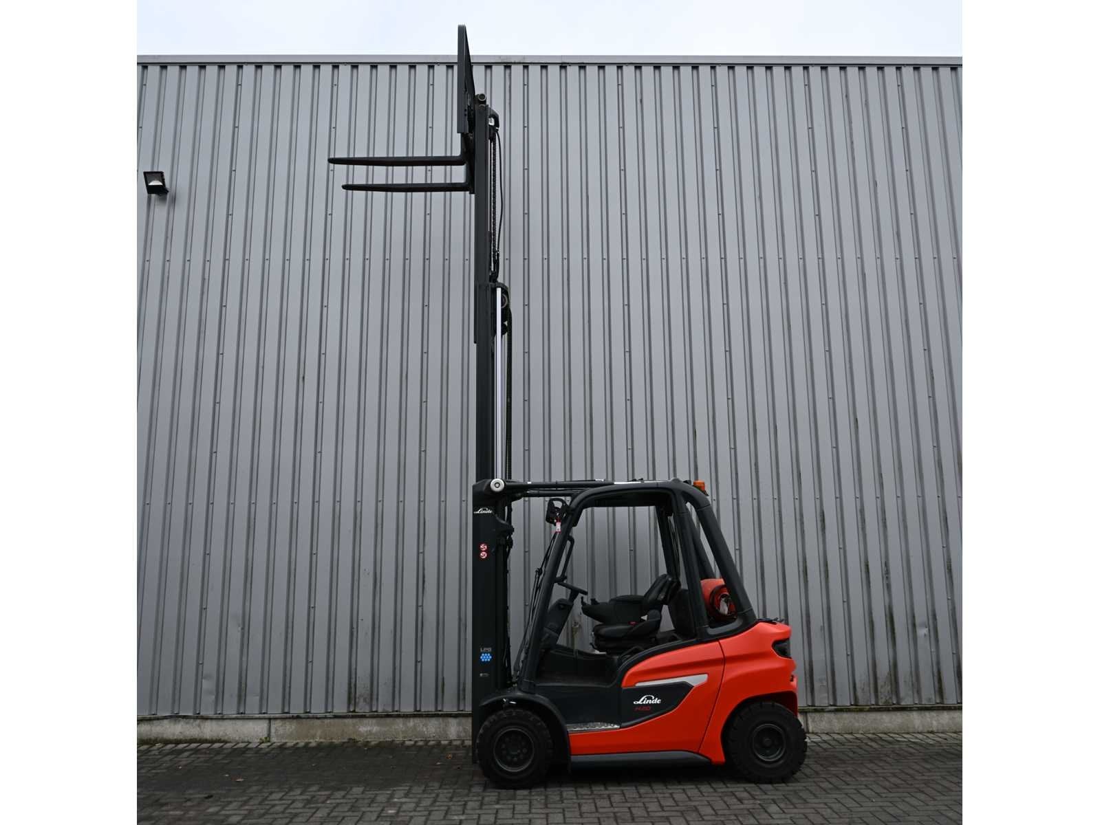 Linde - 2023 - H20T-01/600 - Chargeur élévateur, LPG, Chariot élévateur, Linde