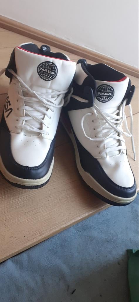 Chaussures taille 42-43, Sports & Fitness, Basket, Enlèvement, Chaussures