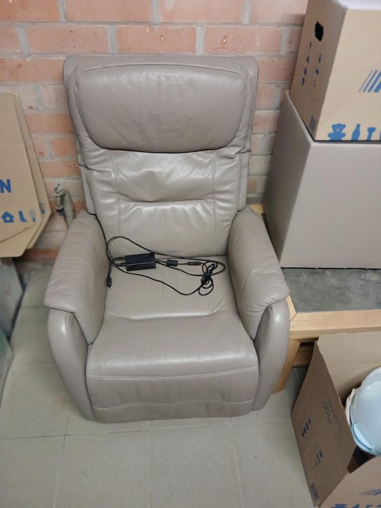 Goede staat elektrische relaxzetel, Huis en Inrichting, Fauteuils, Ophalen