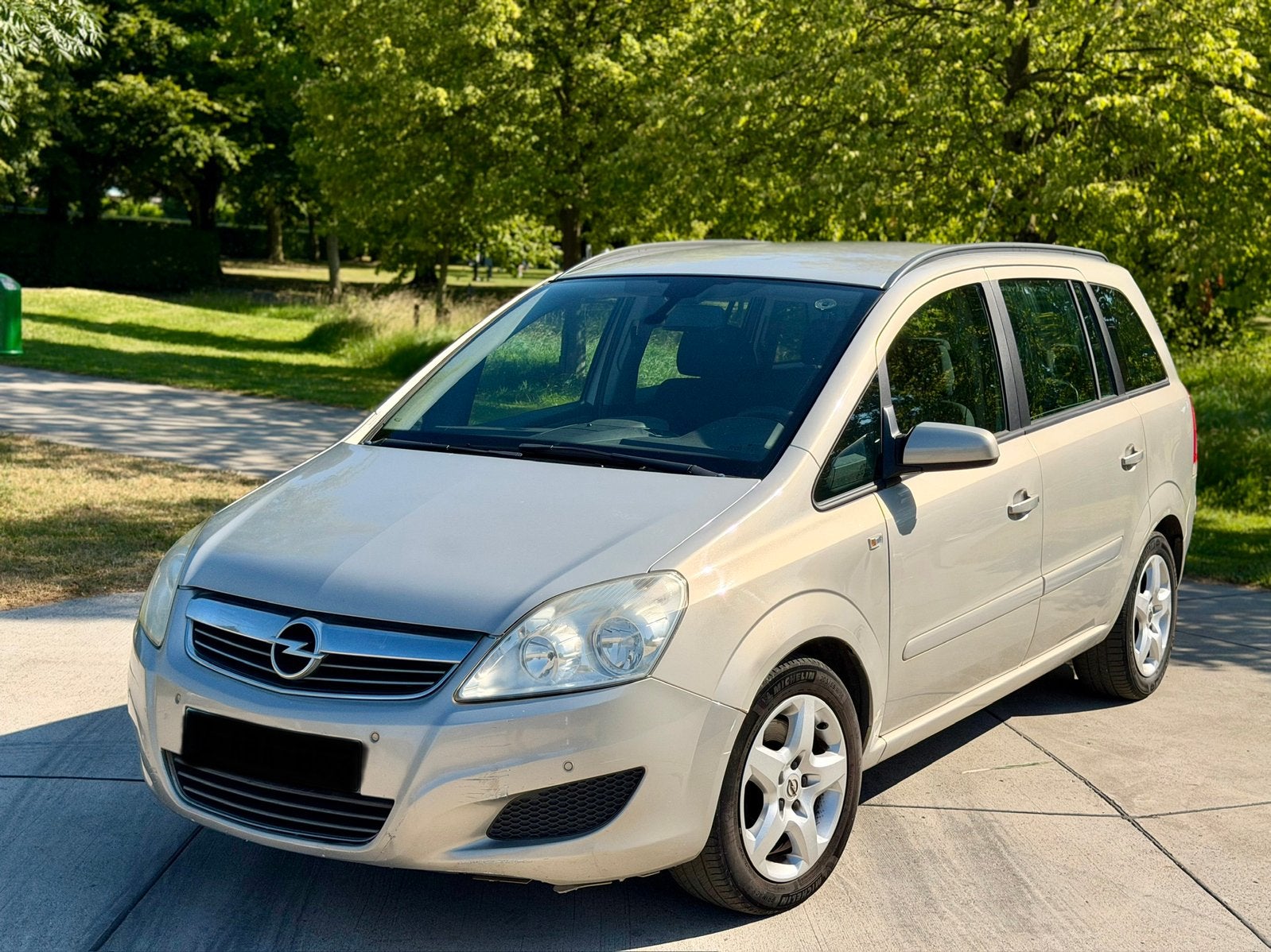 Opel Zafira 1.9cdti AUTOMAAT 7plaats GEKEURD VOOR VERKOOP, Auto's, Automaat, Bedrijf, Te koop, Zafira