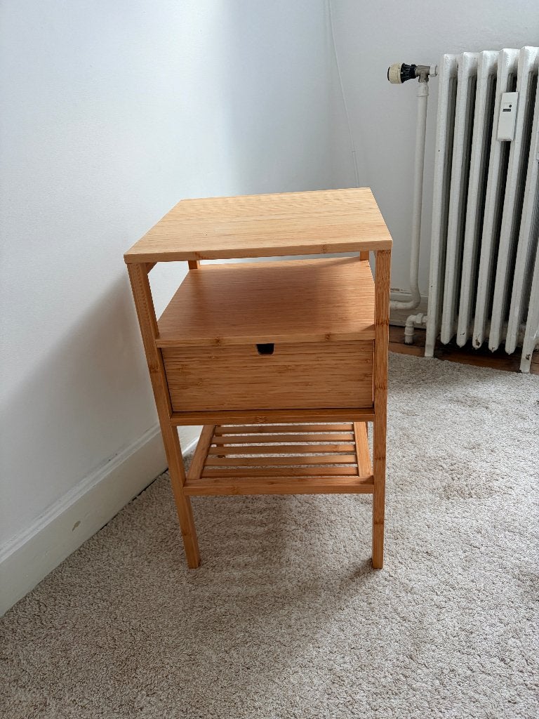 Table de chevet IKEA NORDKISA, Enlèvement, Utilisé