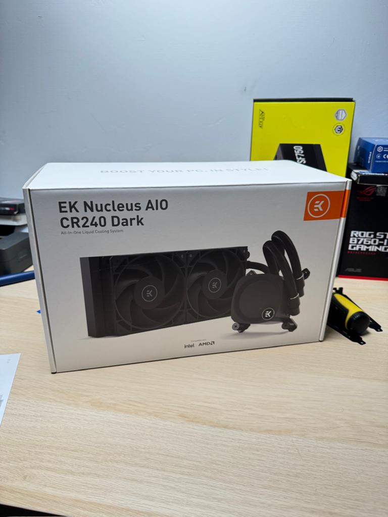 EK Nucleus 240mm AIO CPU-koeler, Computers en Software, Computerkoelers, Ophalen of Verzenden, Zo goed als nieuw, Waterkoeling
