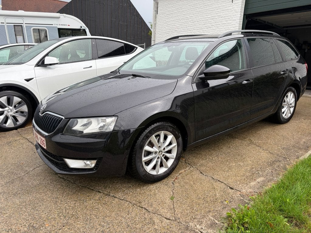 Skoda Octavia Combi 1.4 TSI 150 ch DSG — 2017 — 110 500 km, Achat, 110 kW, Noir, 5 portes
