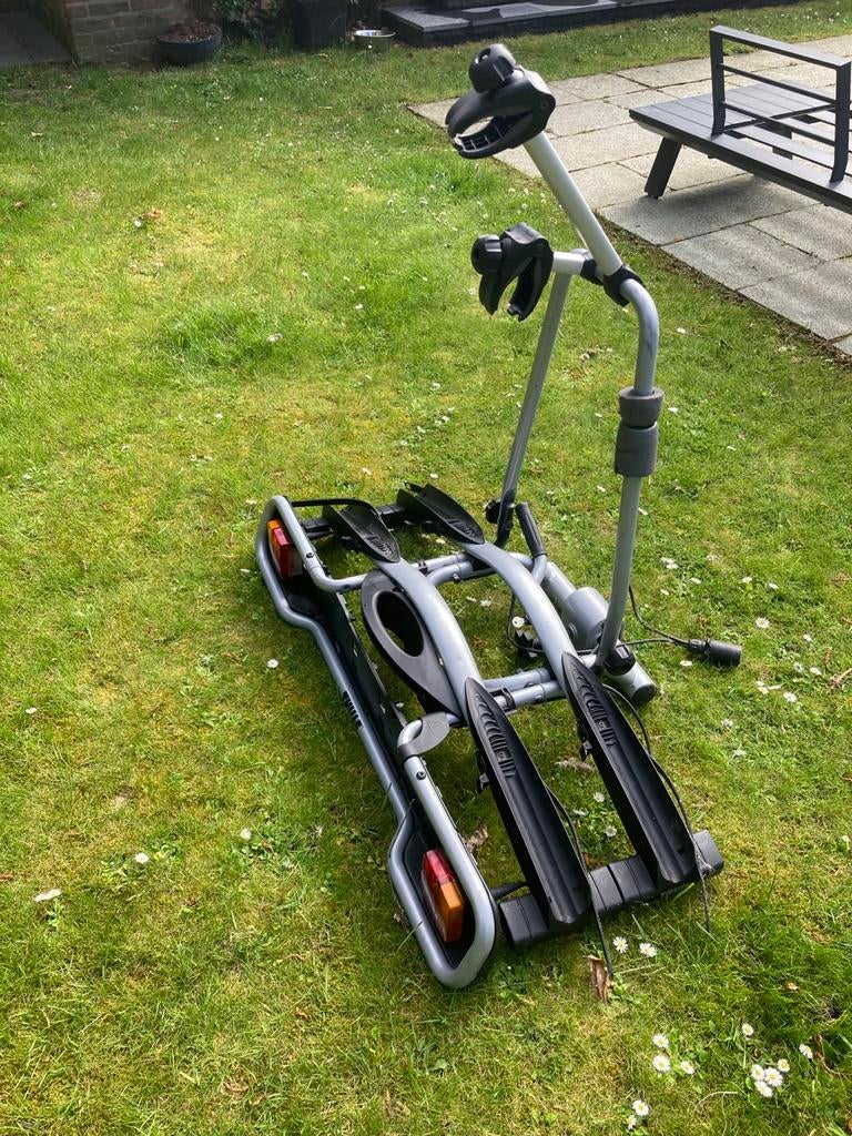 Fietsdrager, Ophalen, 2 fietsen, Zo goed als nieuw