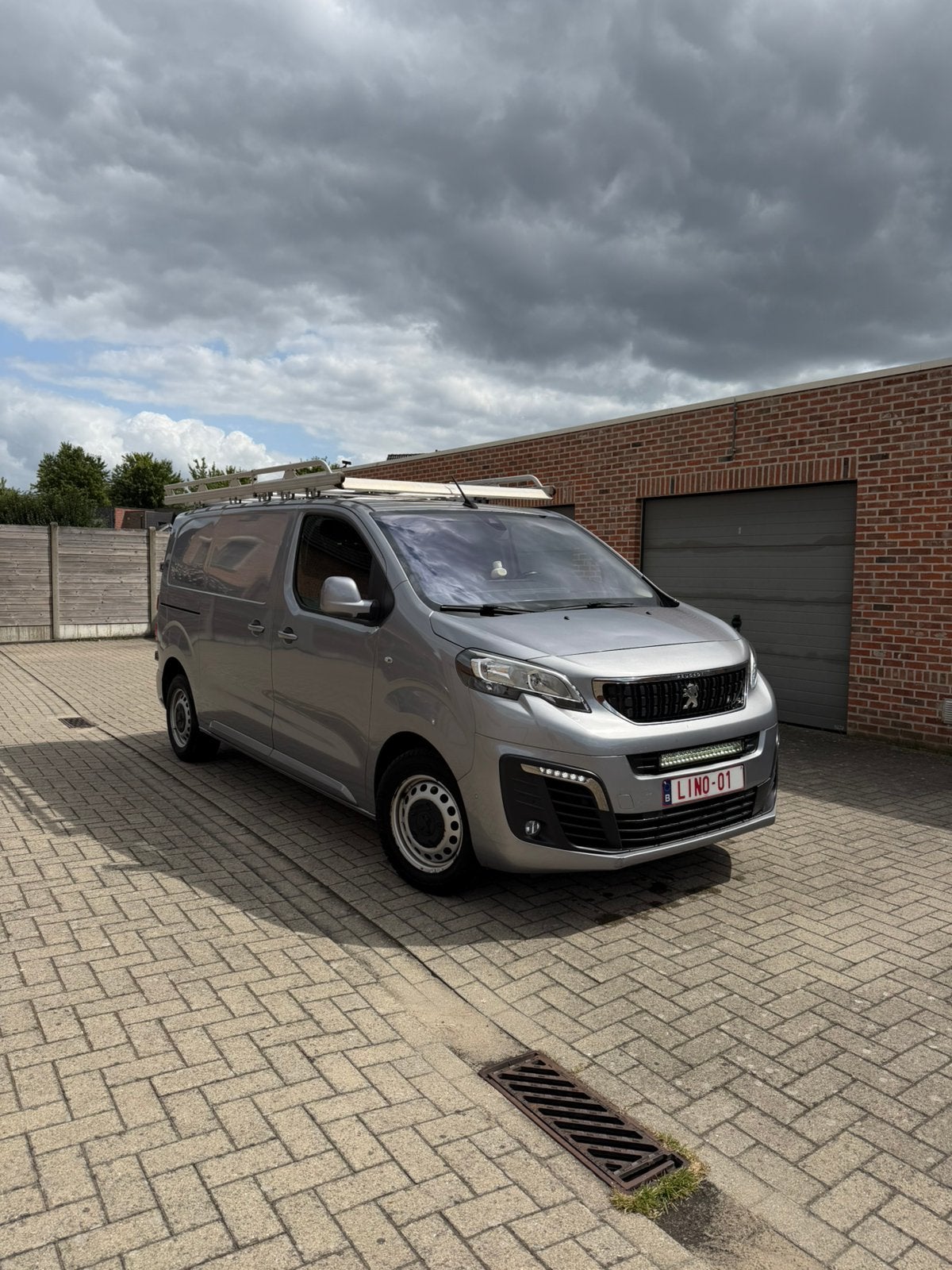 Peugeot expert 2.0 2021, Autos, Peugeot, Particulier, Expert Combi, ABS, Caméra de recul, Airbags, Air conditionné, Android Auto