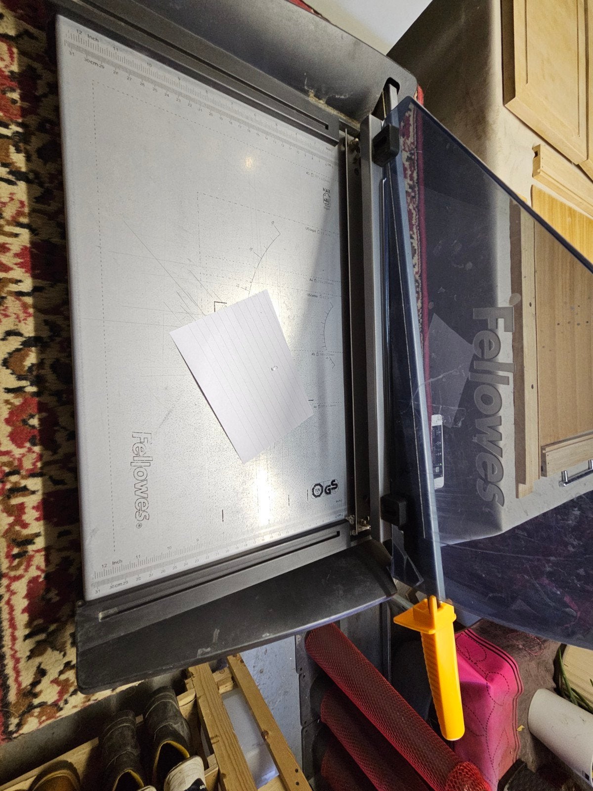 Rogneuse guillotine à papier
