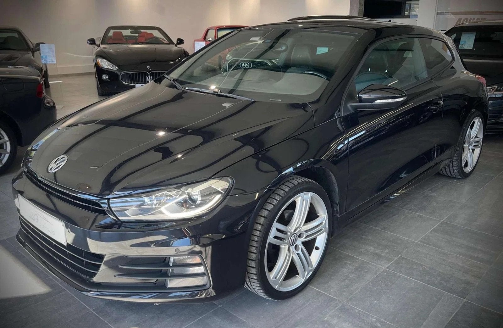 Volkswagen Scirocco 2.0 CR TDi R-Line*CUIR*LED*XENON*GPS*CLI, 4 zetels, Gebruikt, 109 g/km, Zwart