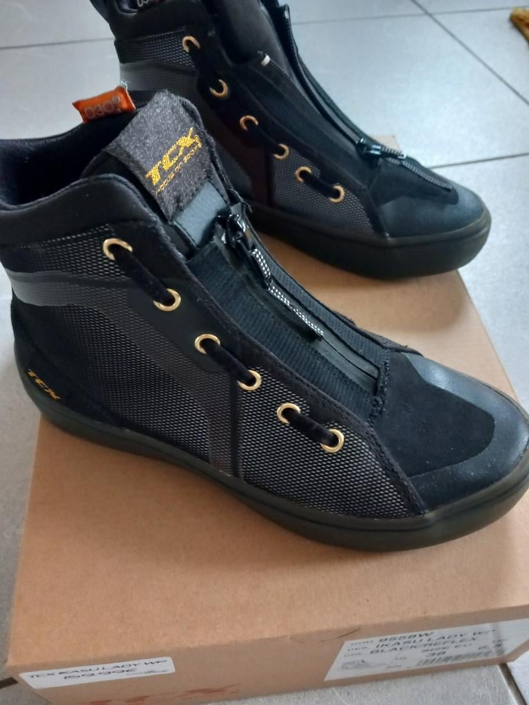 Chaussure moto dame TCX, Motos, Enlèvement ou Envoi