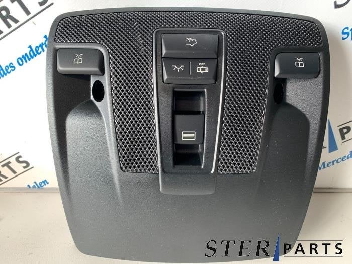 Eclairage intérieur avant d'un Mercedes CLA, 3 mois de garantie, Utilisé, -, -